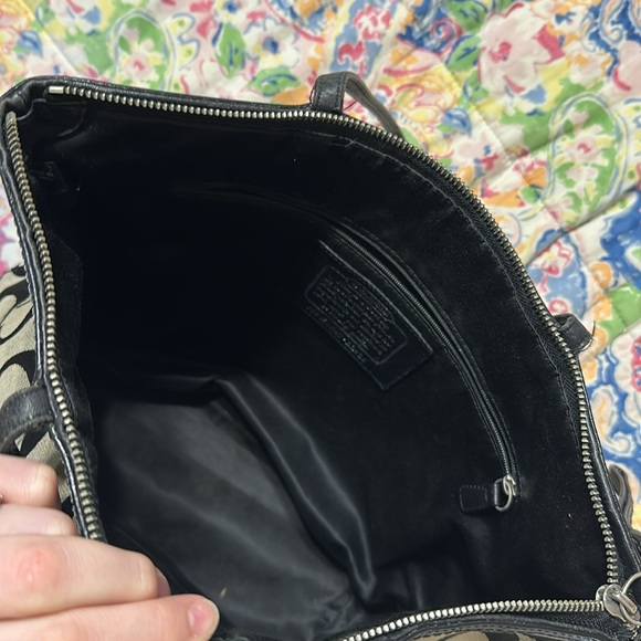 Coach Handbag - Picture 6 of 9